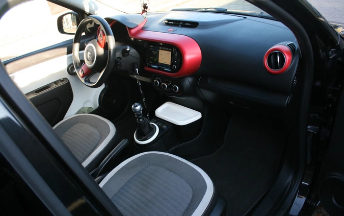 Renault Twingo cena 29900 przebieg: 82523, rok produkcji 2017 z Płock małe 106
